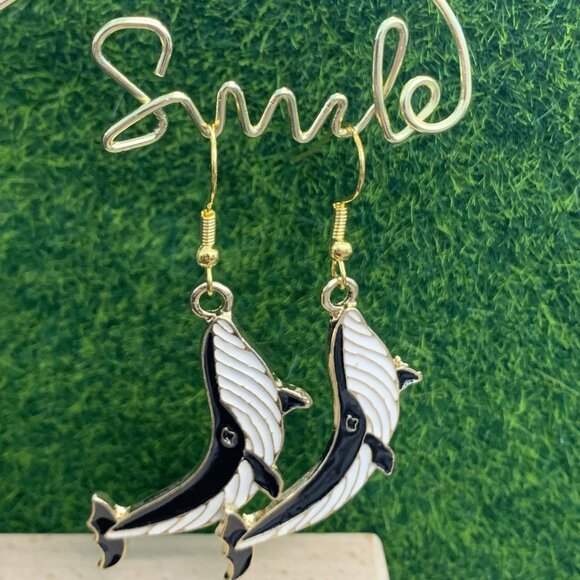 Whale Earring, Gift Idea, Silly Animal Earring, Whale Jewelry, Nautical Earring - Picture 3 of 4